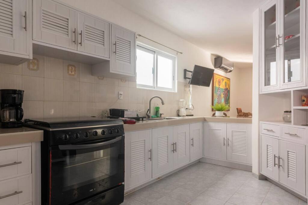 Villa Casa Monik, A Dos Pasos De La Playa à Cancún Extérieur photo